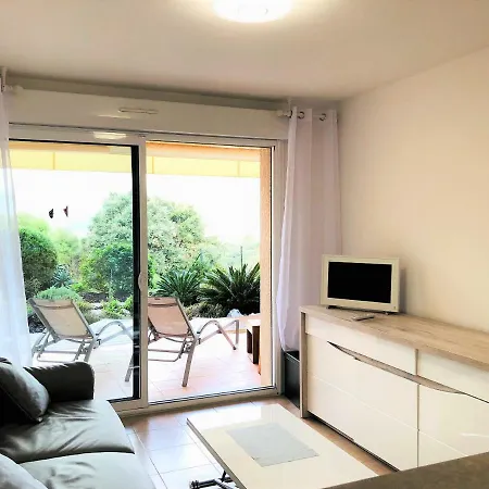 Une Chambre Avec Jardin Dans Avec Piscine Apartman Propriano